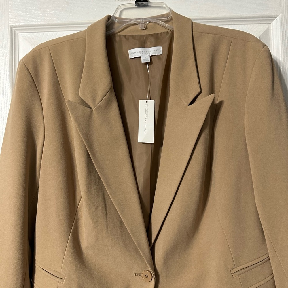New York & Company Tan Blazer - Picture 2 of 16